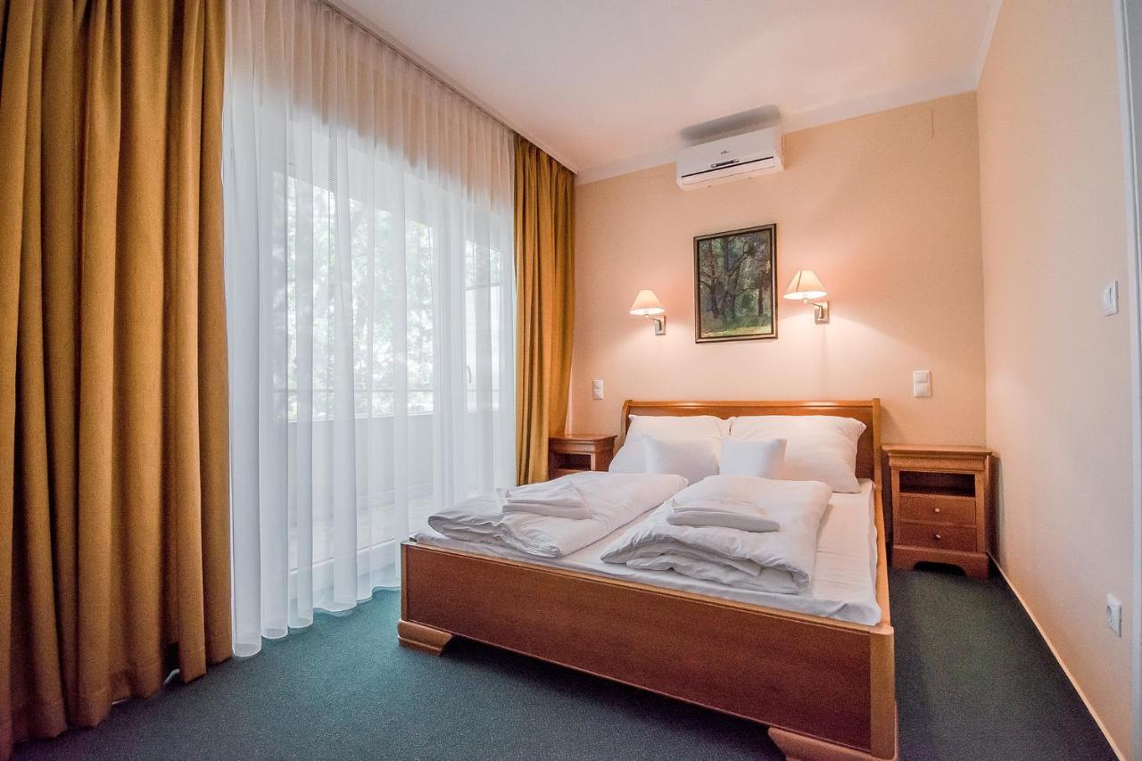 Sziget Hotel Veranka Ersekcsanad Luaran gambar