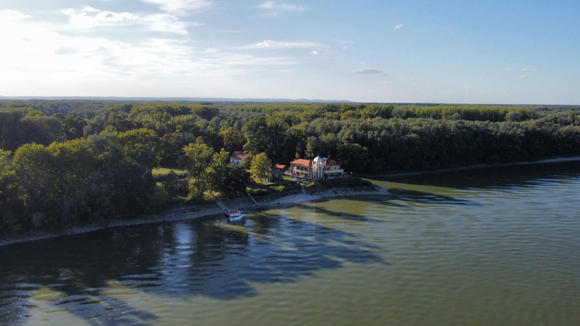 Sziget Hotel Veranka Ersekcsanad Luaran gambar