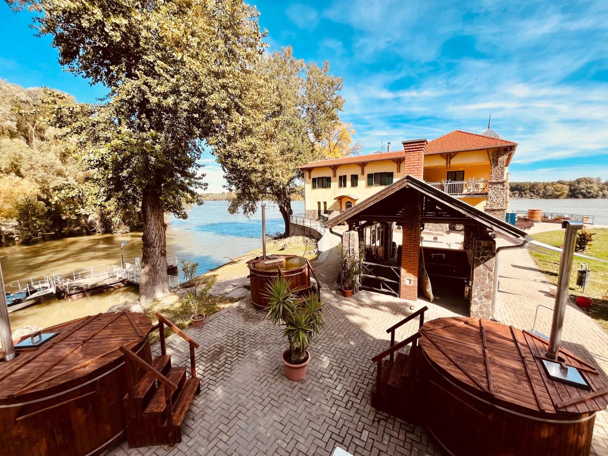 Sziget Hotel Veranka Ersekcsanad Luaran gambar